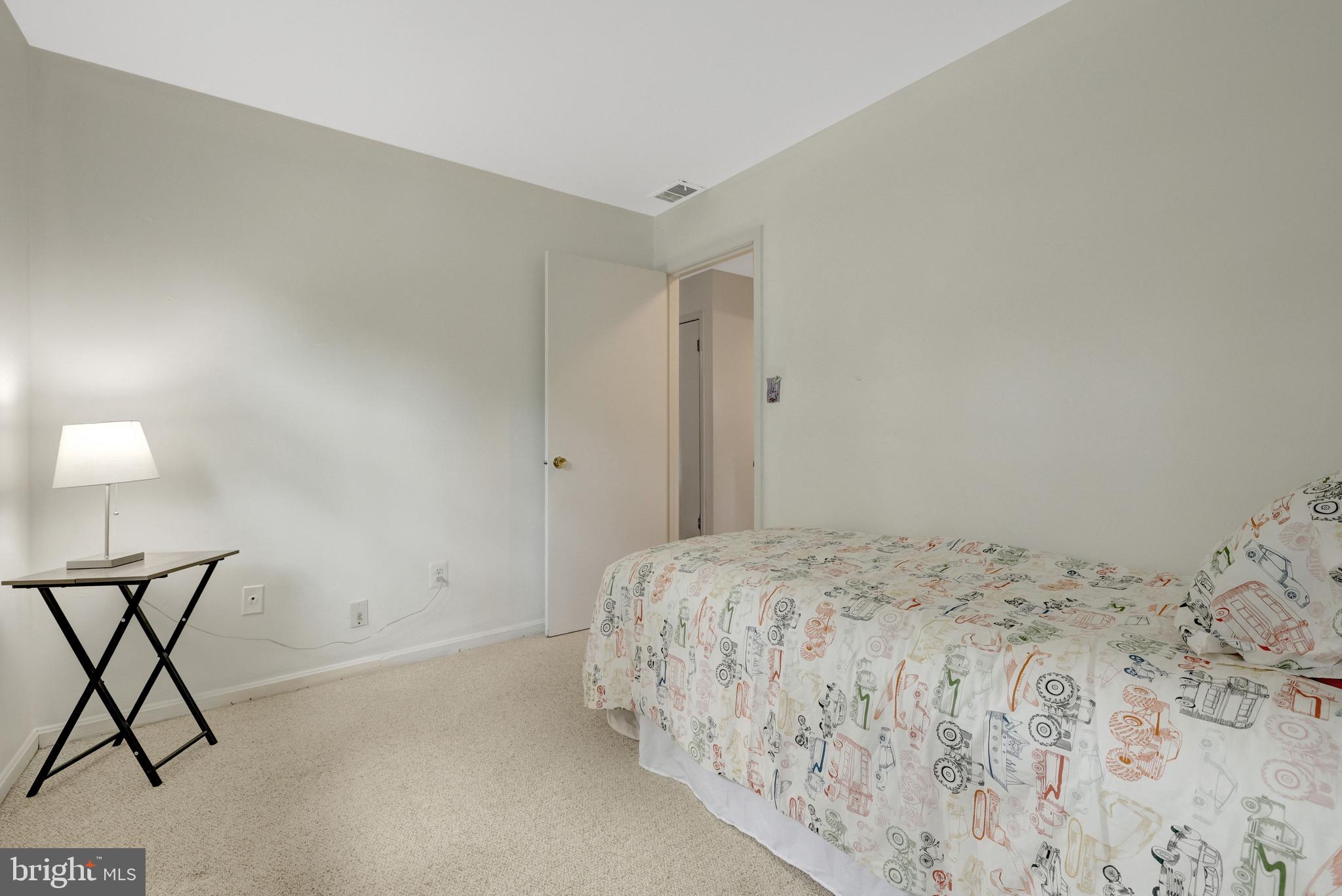 8803 KENILWORTH DRIVE
