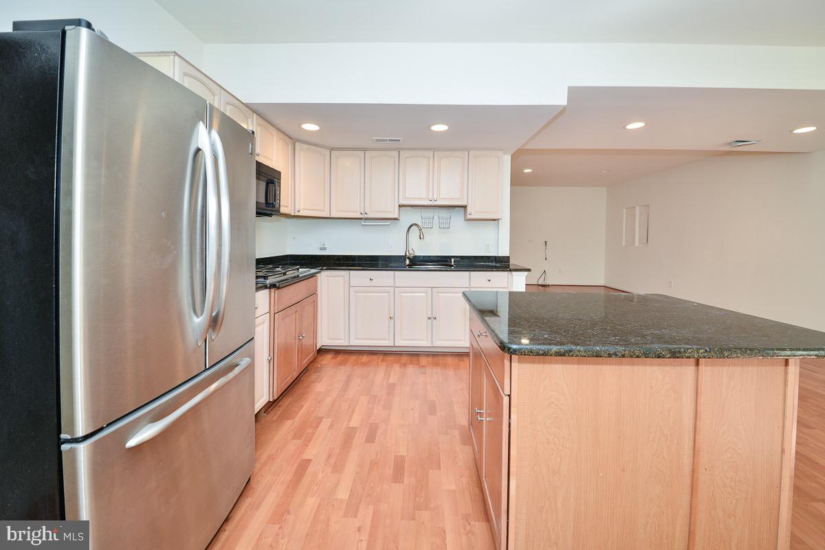 855 CHARWHIT COURT