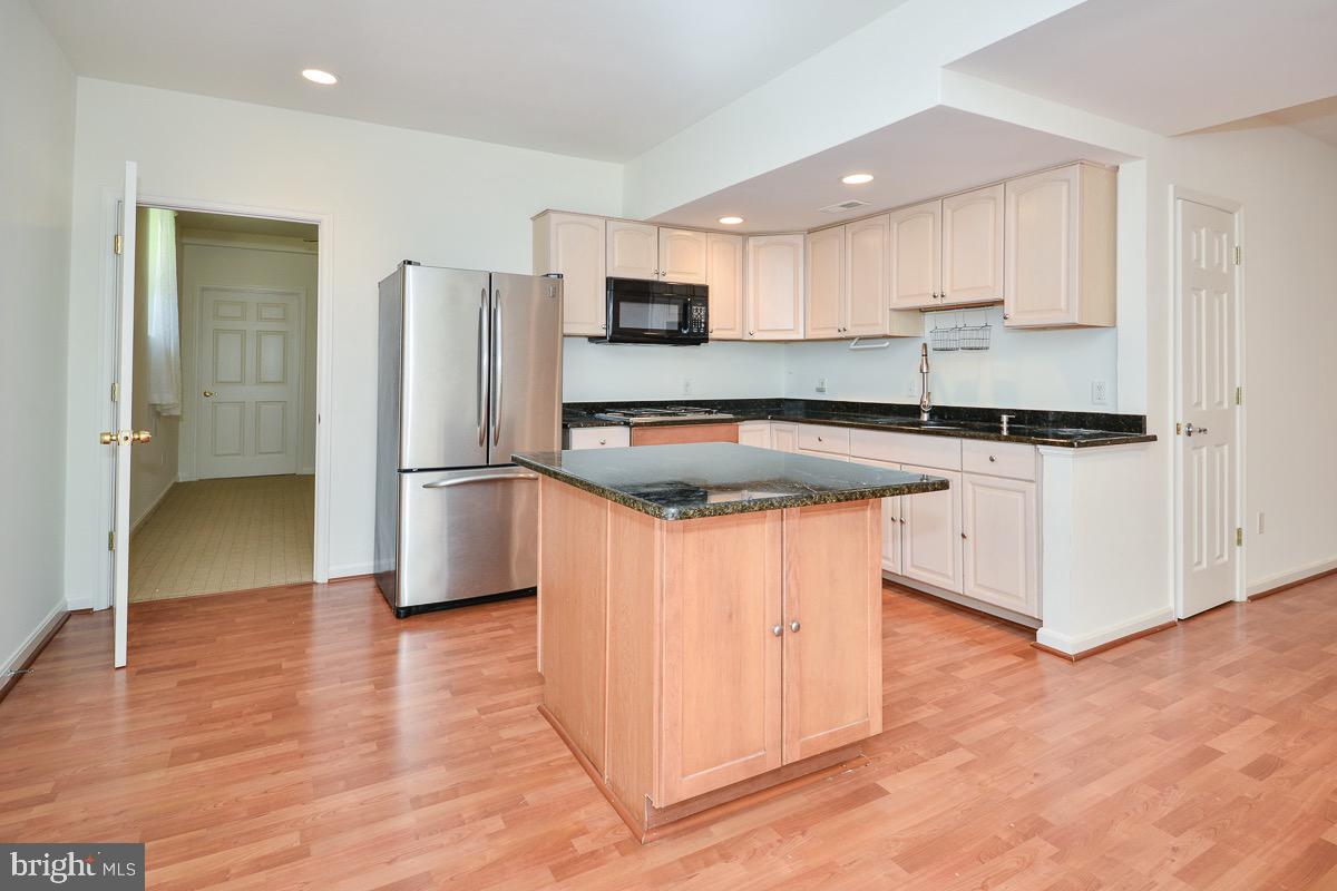 855 CHARWHIT COURT