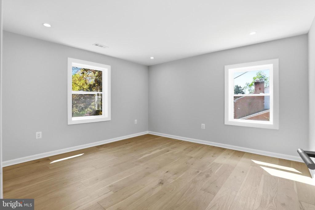 6420 SPRING TERRACE