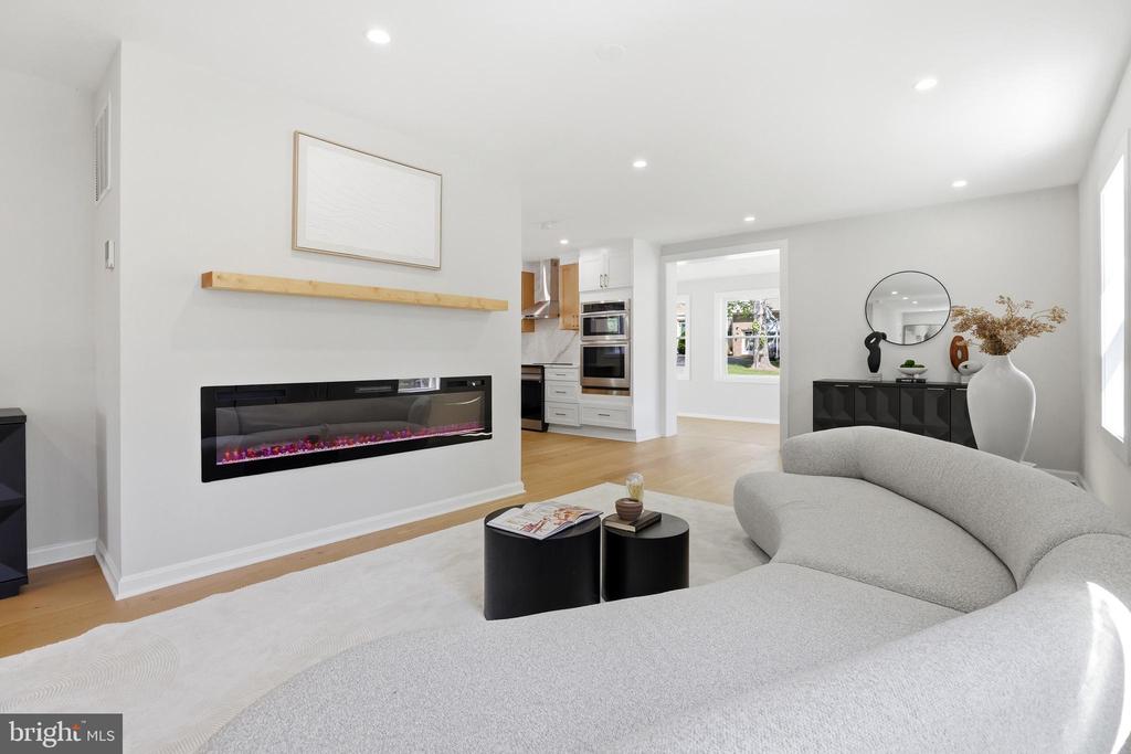 6420 SPRING TERRACE