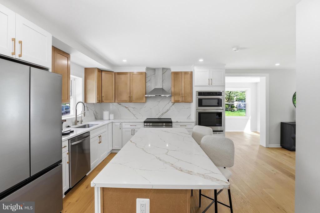 6420 SPRING TERRACE