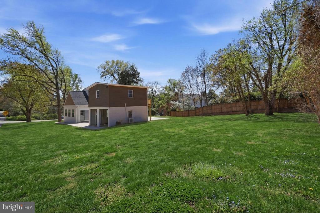6420 SPRING TERRACE