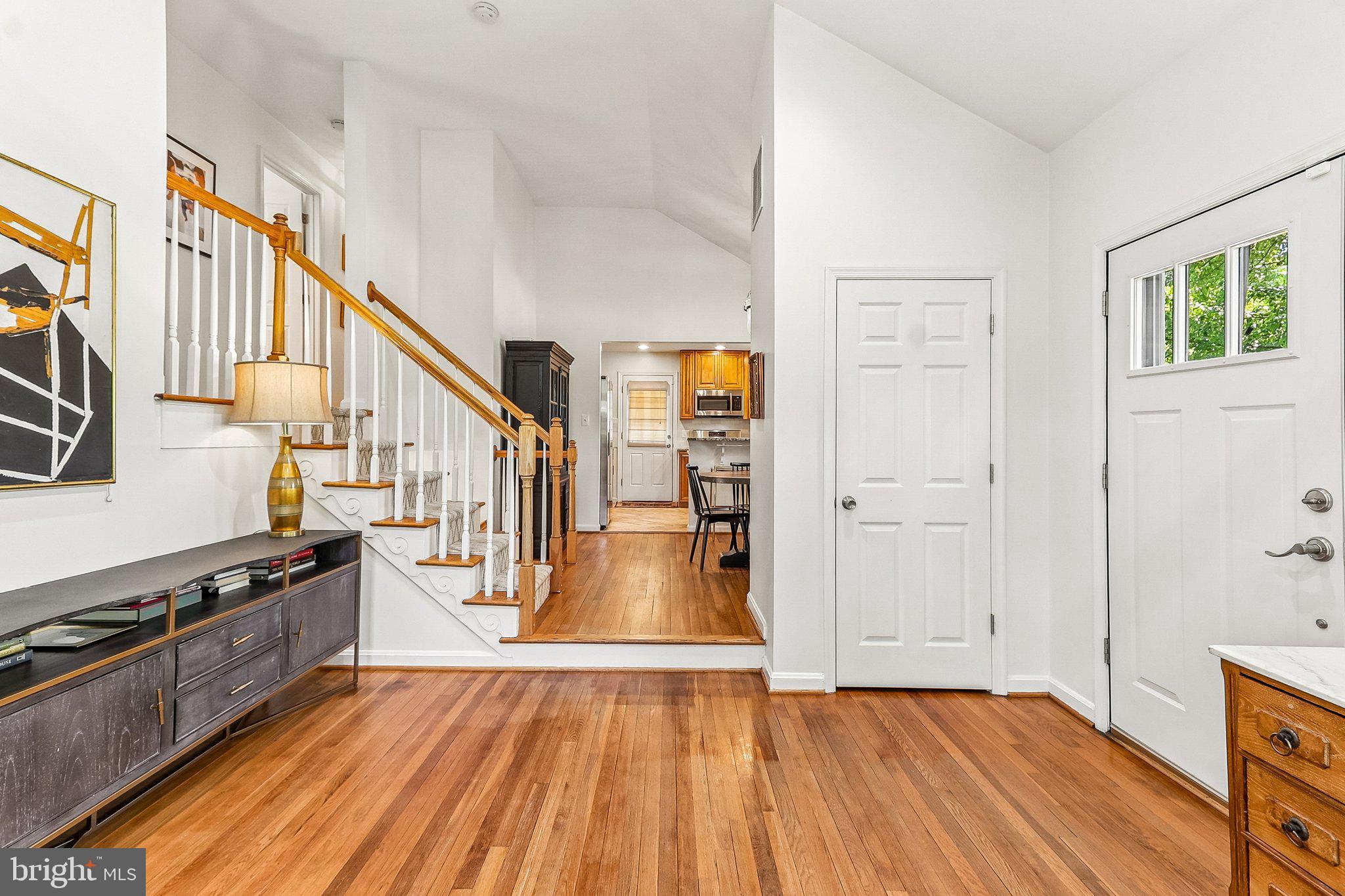 7813 YORKTOWN DRIVE