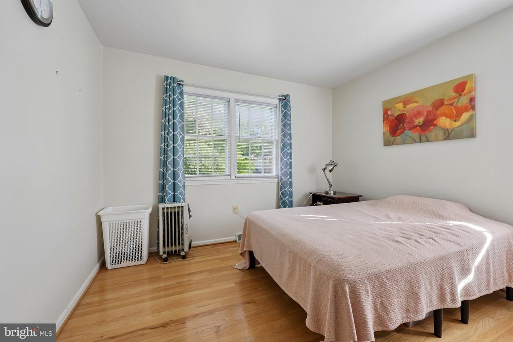 2205 ABBOTSFORD