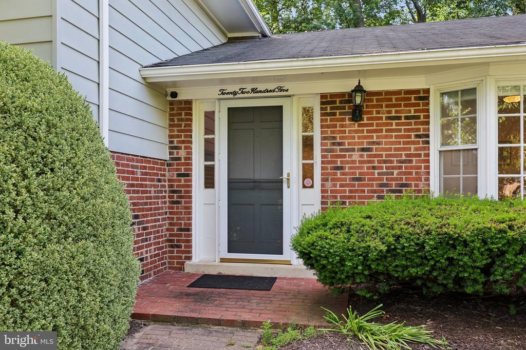 2205 ABBOTSFORD