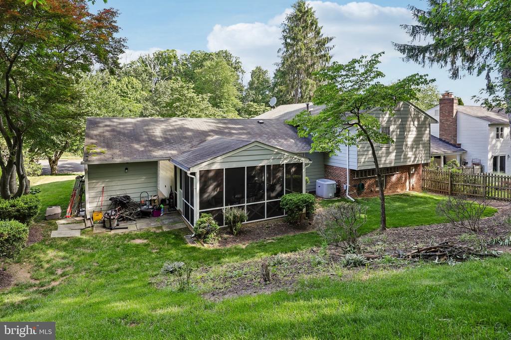 2205 ABBOTSFORD