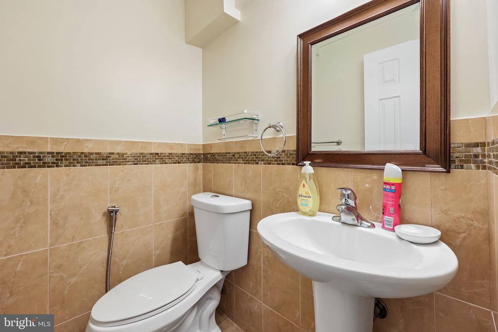 2205 ABBOTSFORD