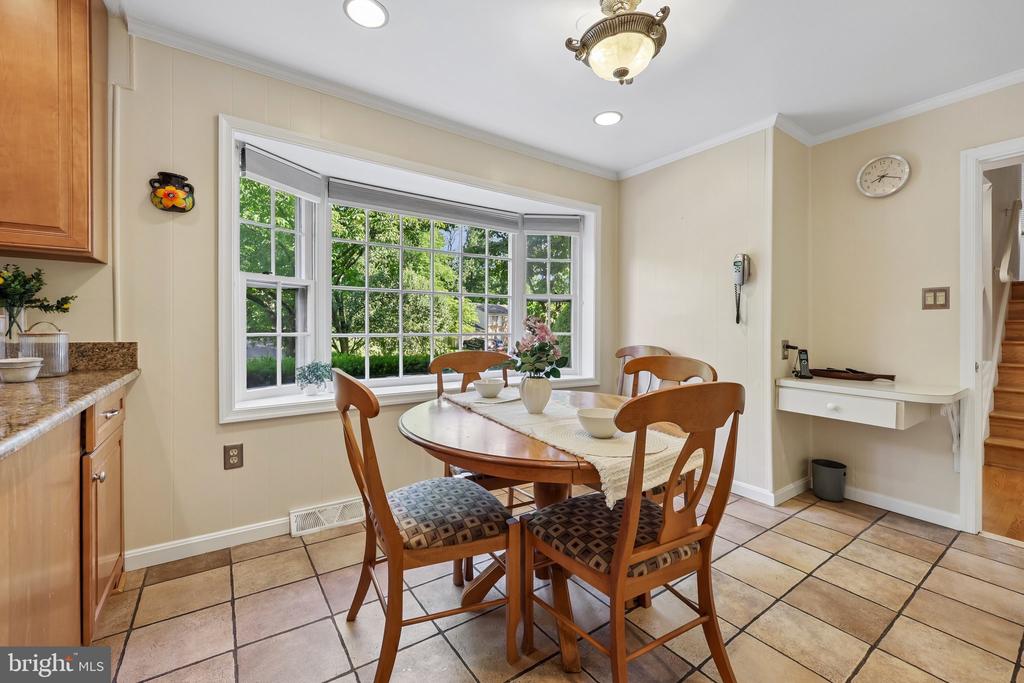 2205 ABBOTSFORD