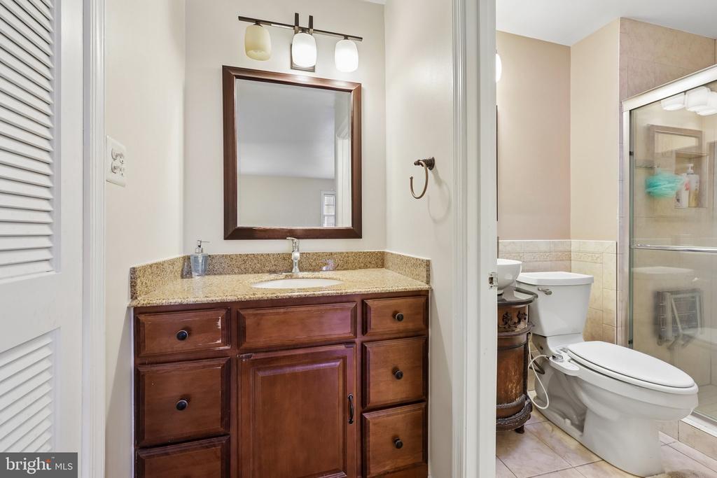 2205 ABBOTSFORD