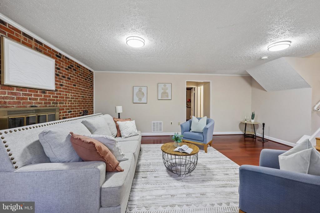 2205 ABBOTSFORD