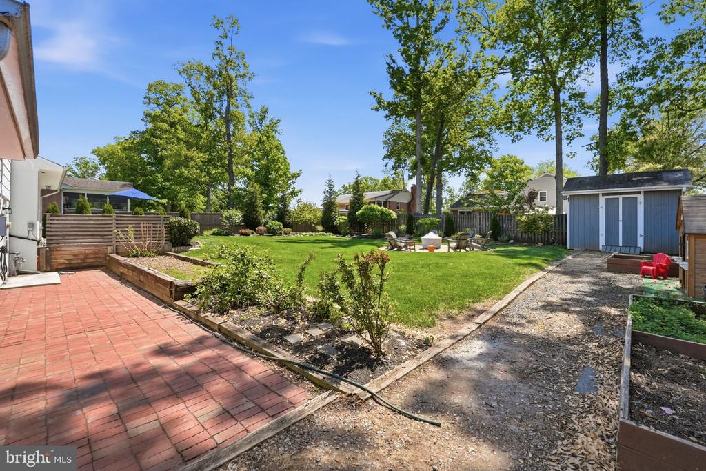 15011 TARLETON DRIVE