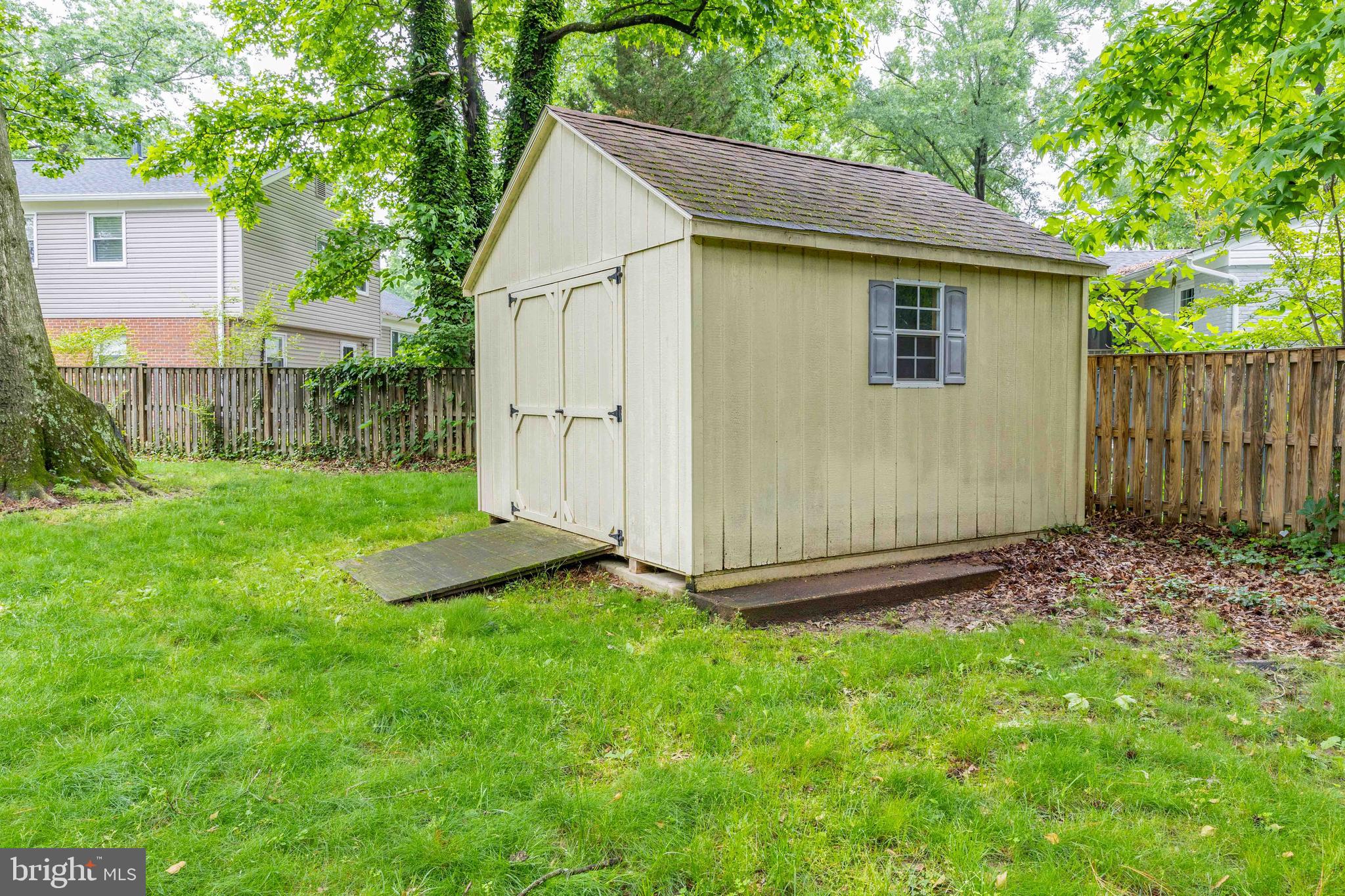 3803 STONEYBROOKE COURT