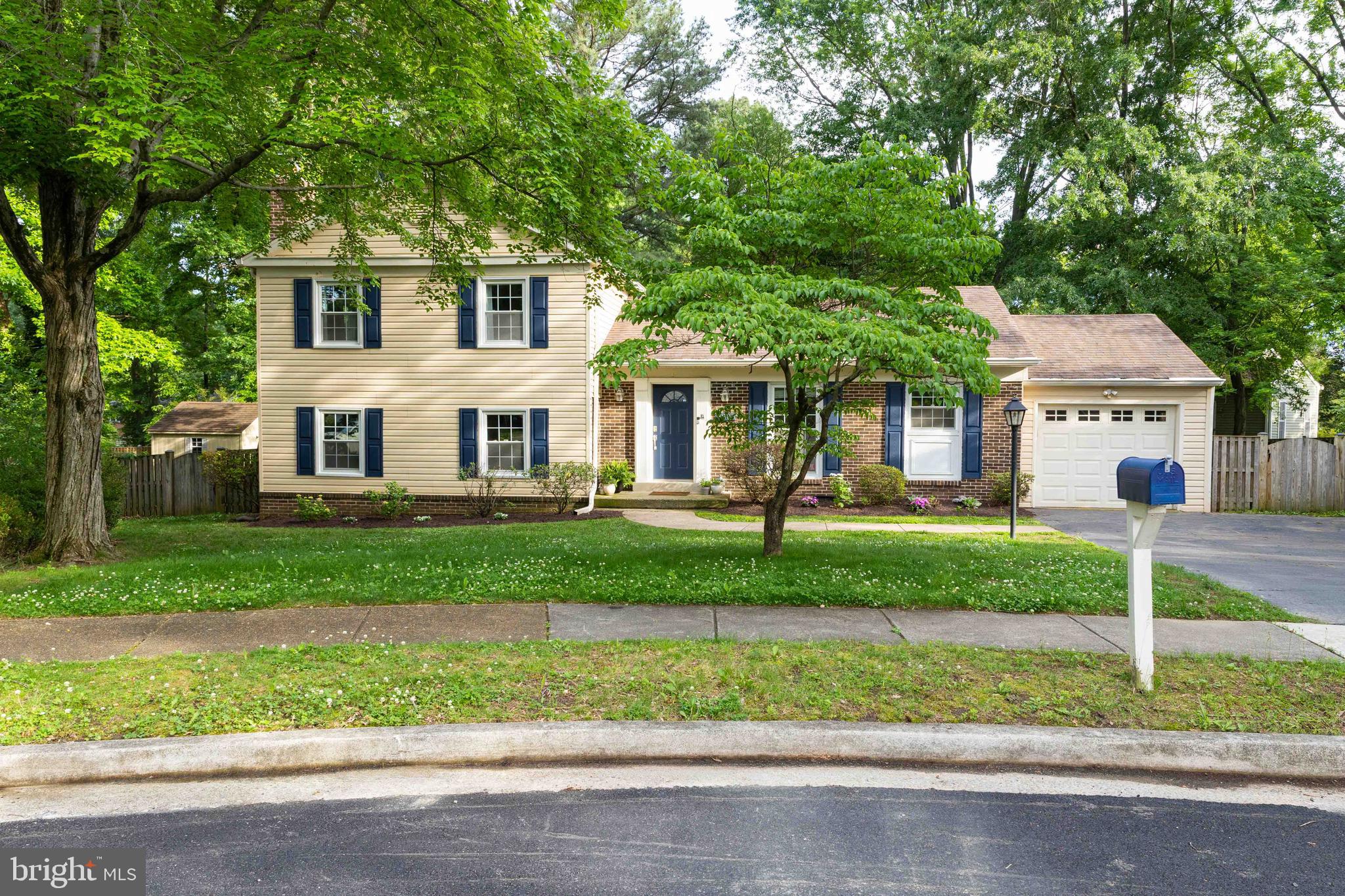3803 STONEYBROOKE COURT