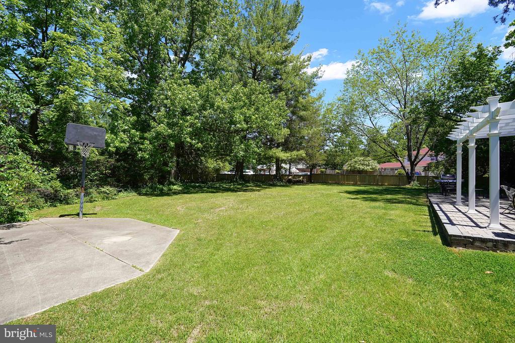 8700 LINTON LANE