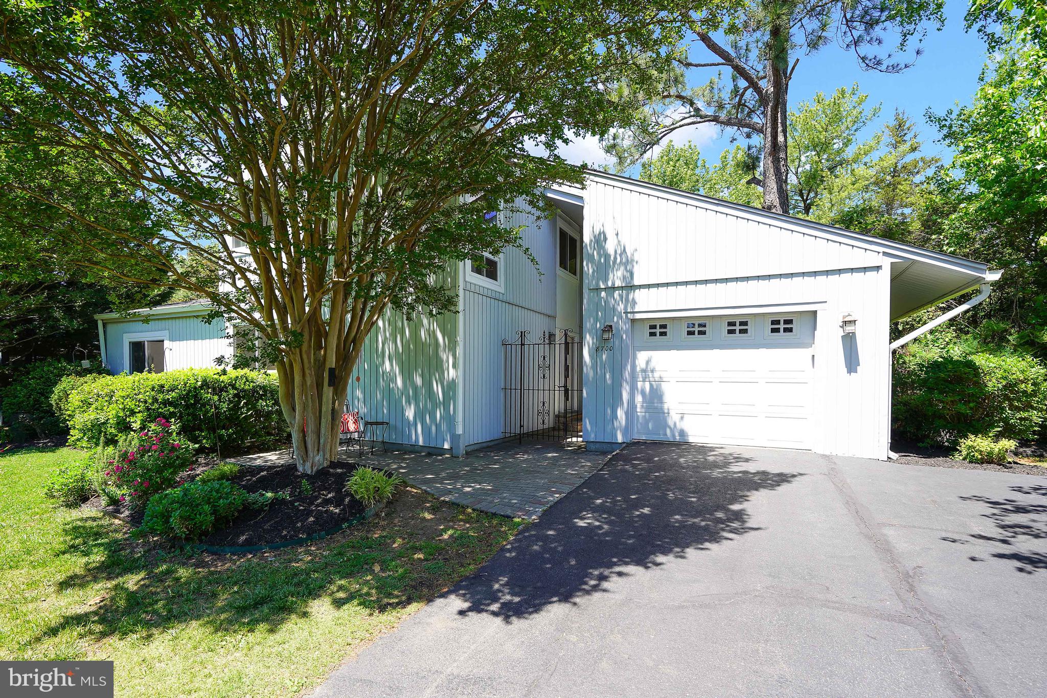 8700 LINTON LANE