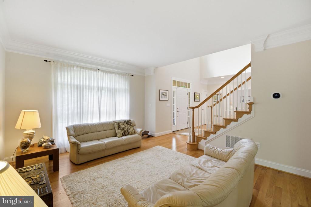 8104 REVATOM COURT