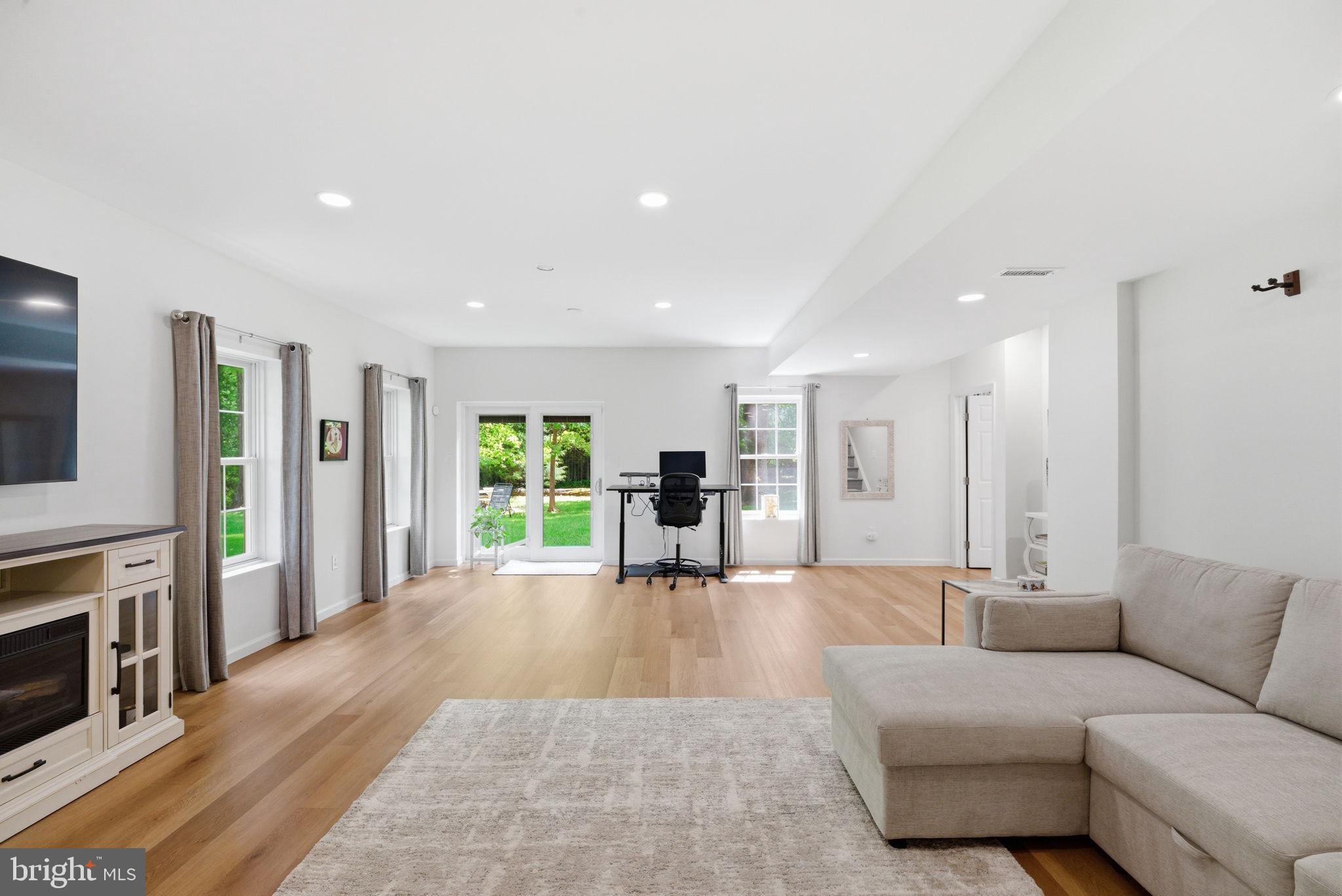 8104 REVATOM COURT