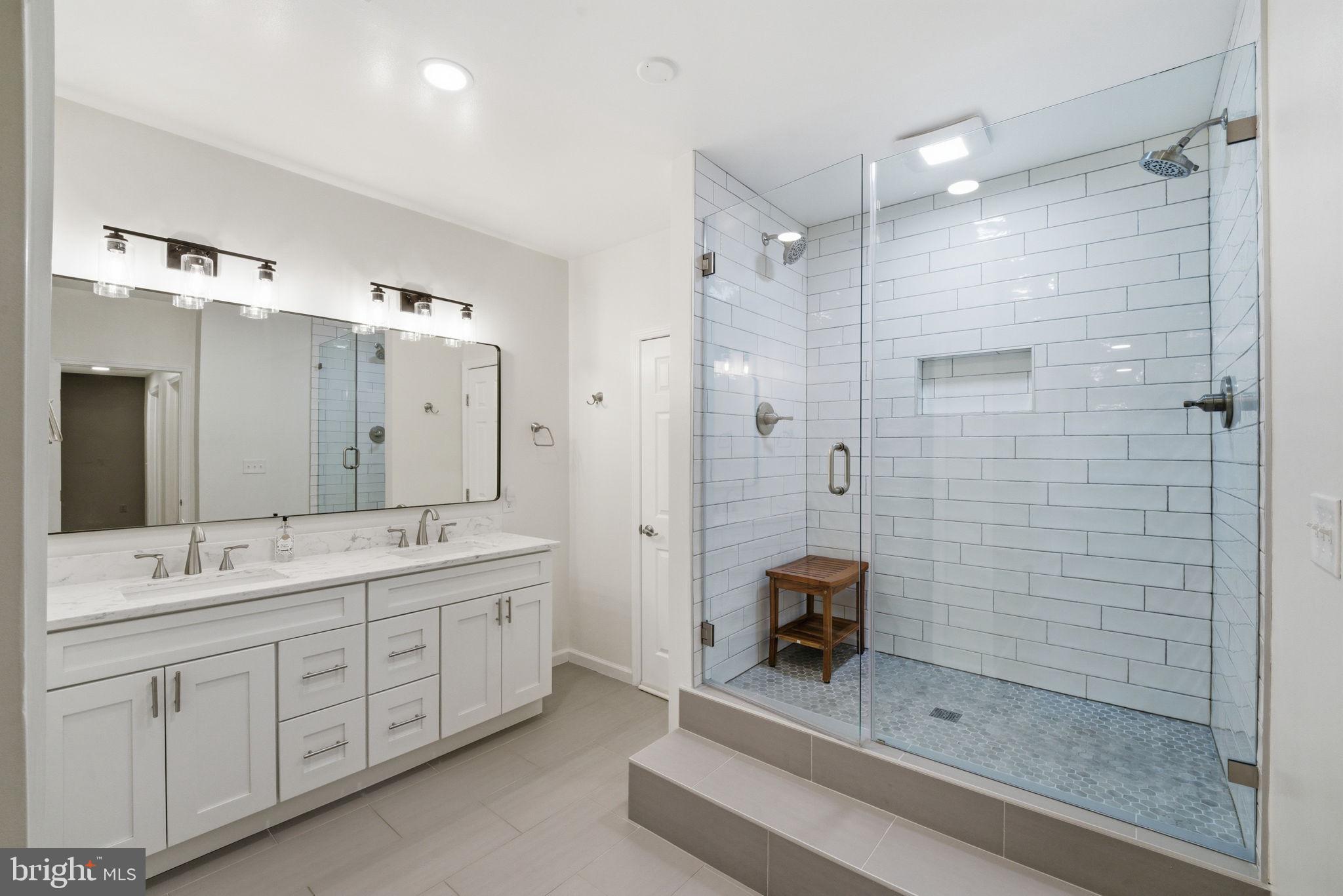 8104 REVATOM COURT