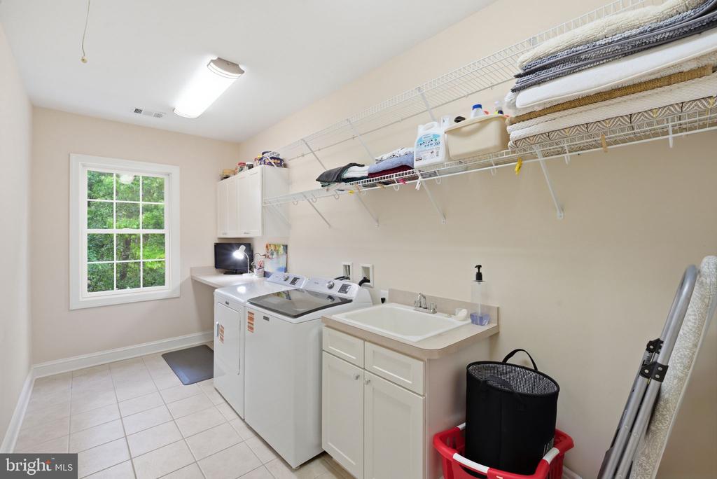 8104 REVATOM COURT