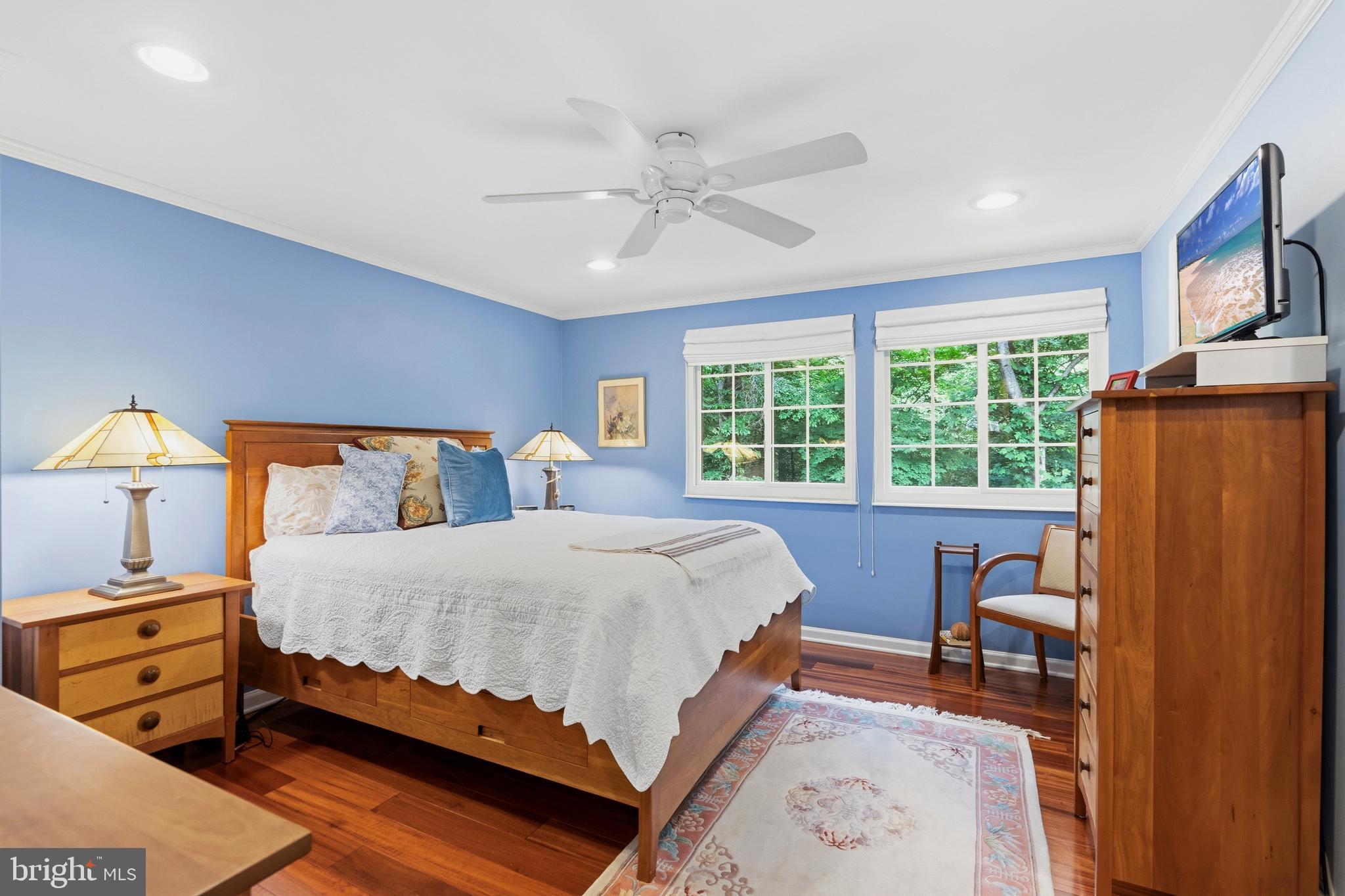 2303 MIDDLE CREEK LANE