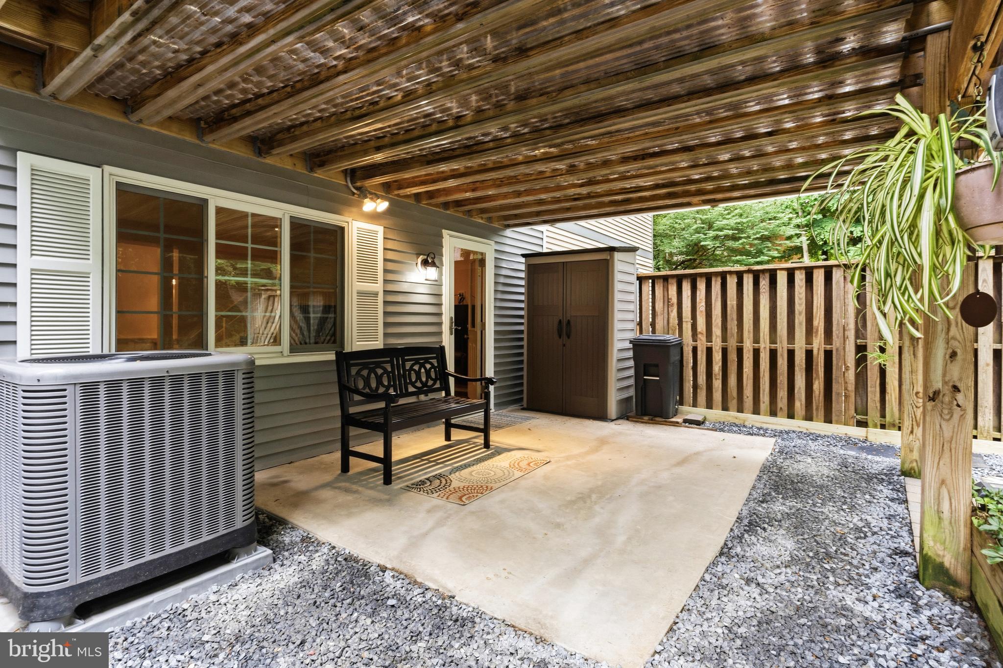 2303 MIDDLE CREEK LANE