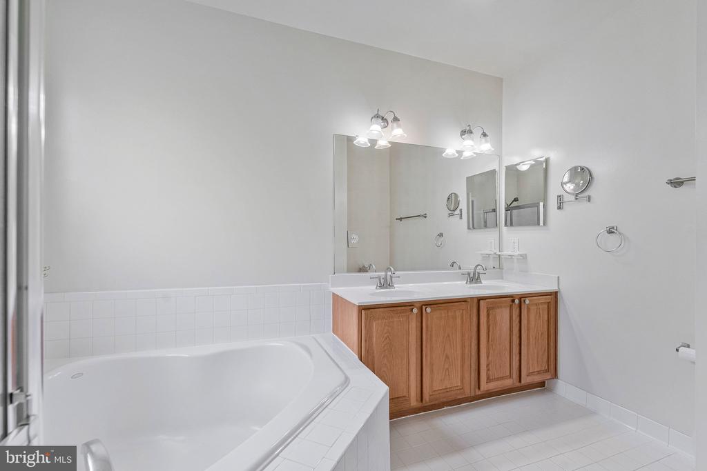 8937 MILFORD HAVEN COURT Unit: 37A
