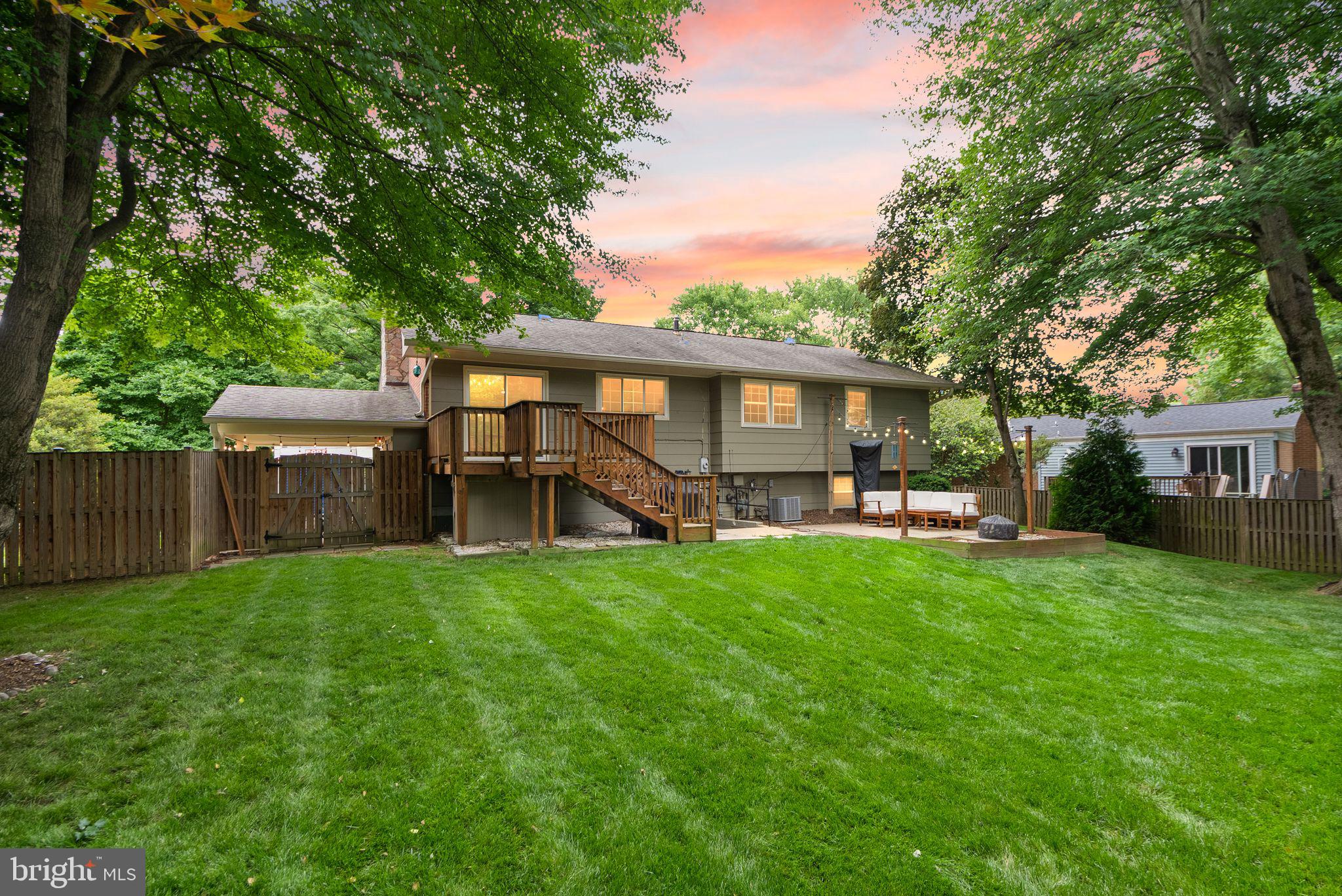 8446 PORTER LANE
