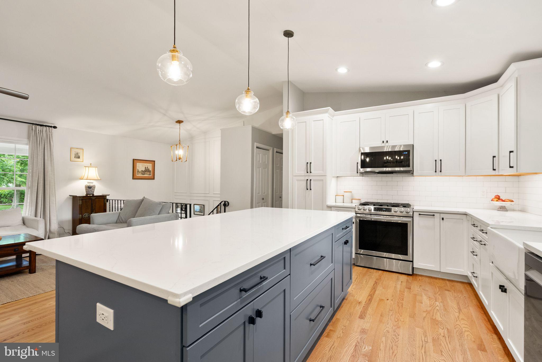 8446 PORTER LANE