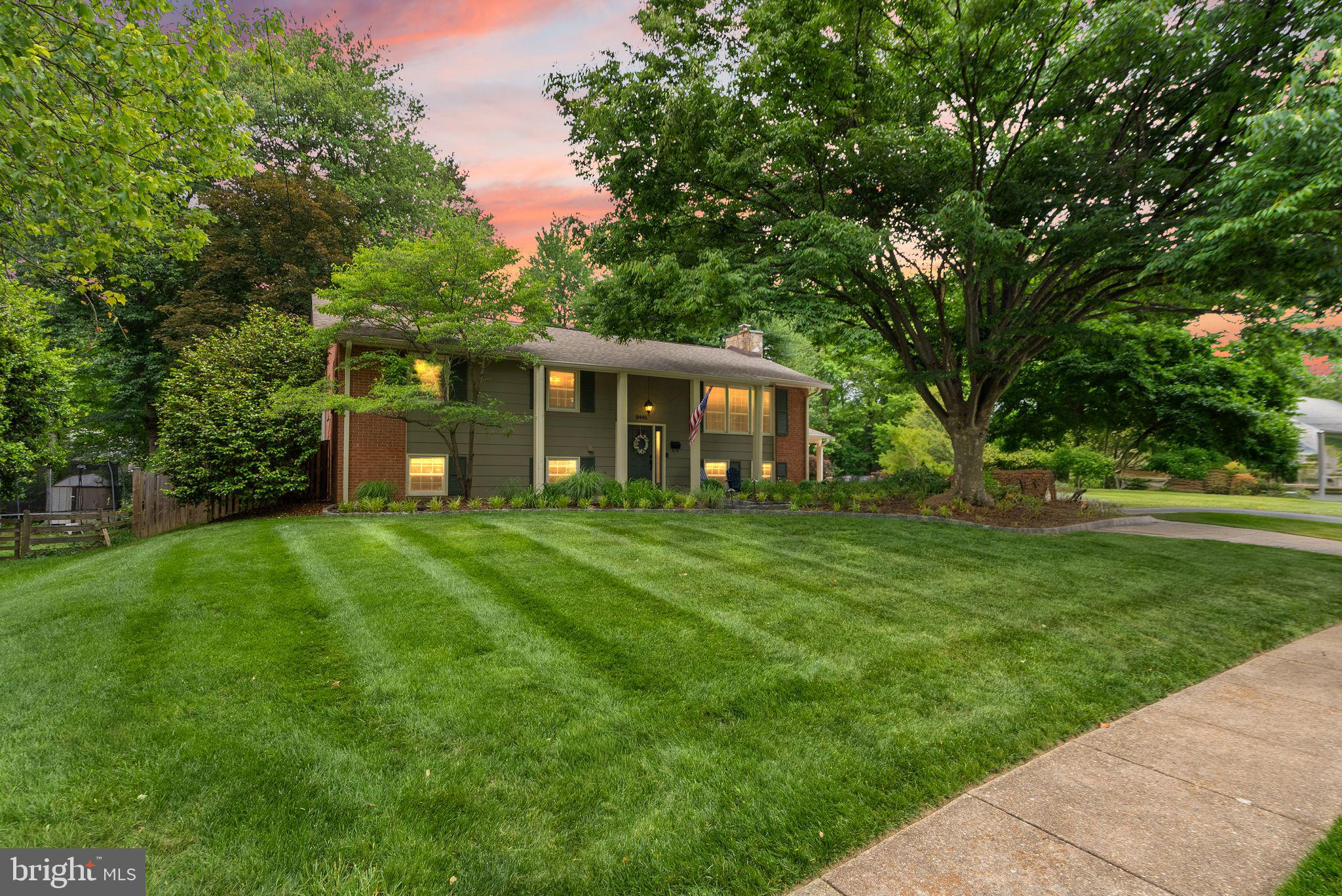 8446 PORTER LANE