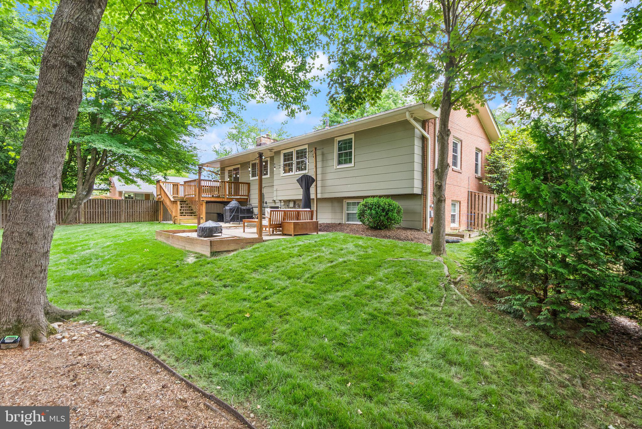 8446 PORTER LANE