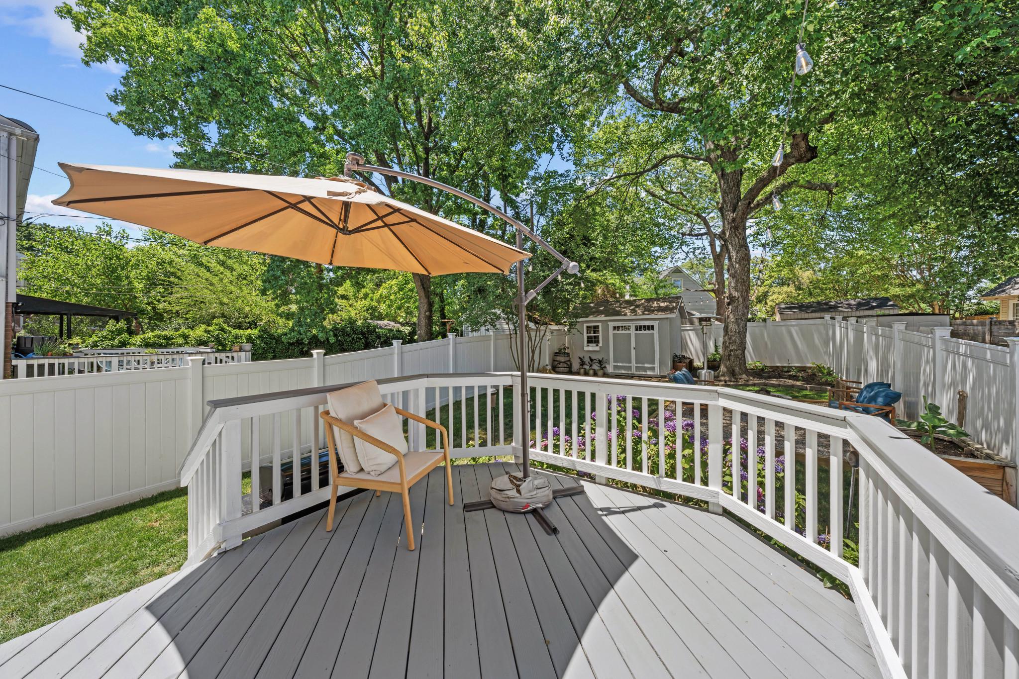 2204 DARTMOUTH DRIVE