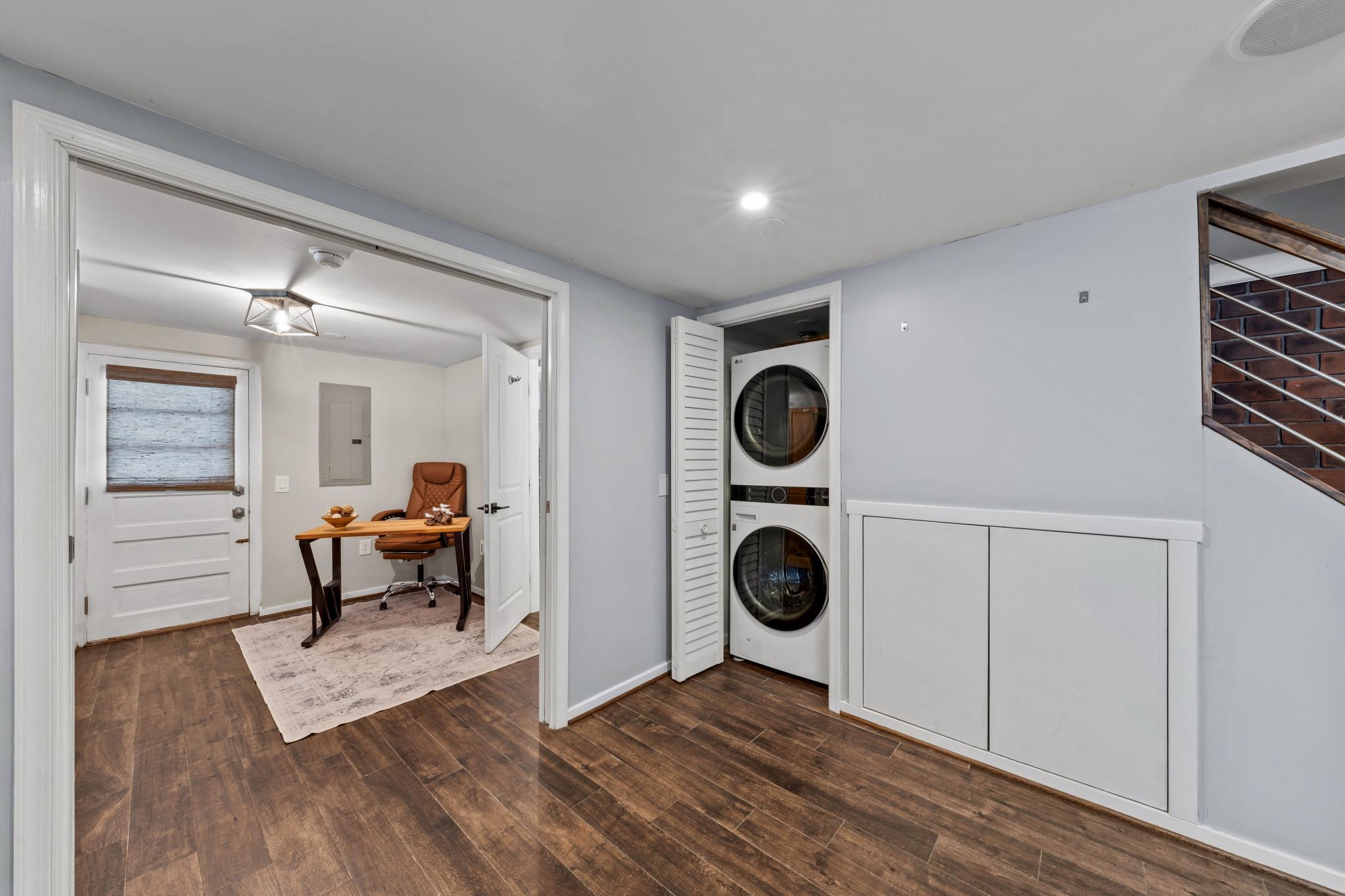 2204 DARTMOUTH DRIVE