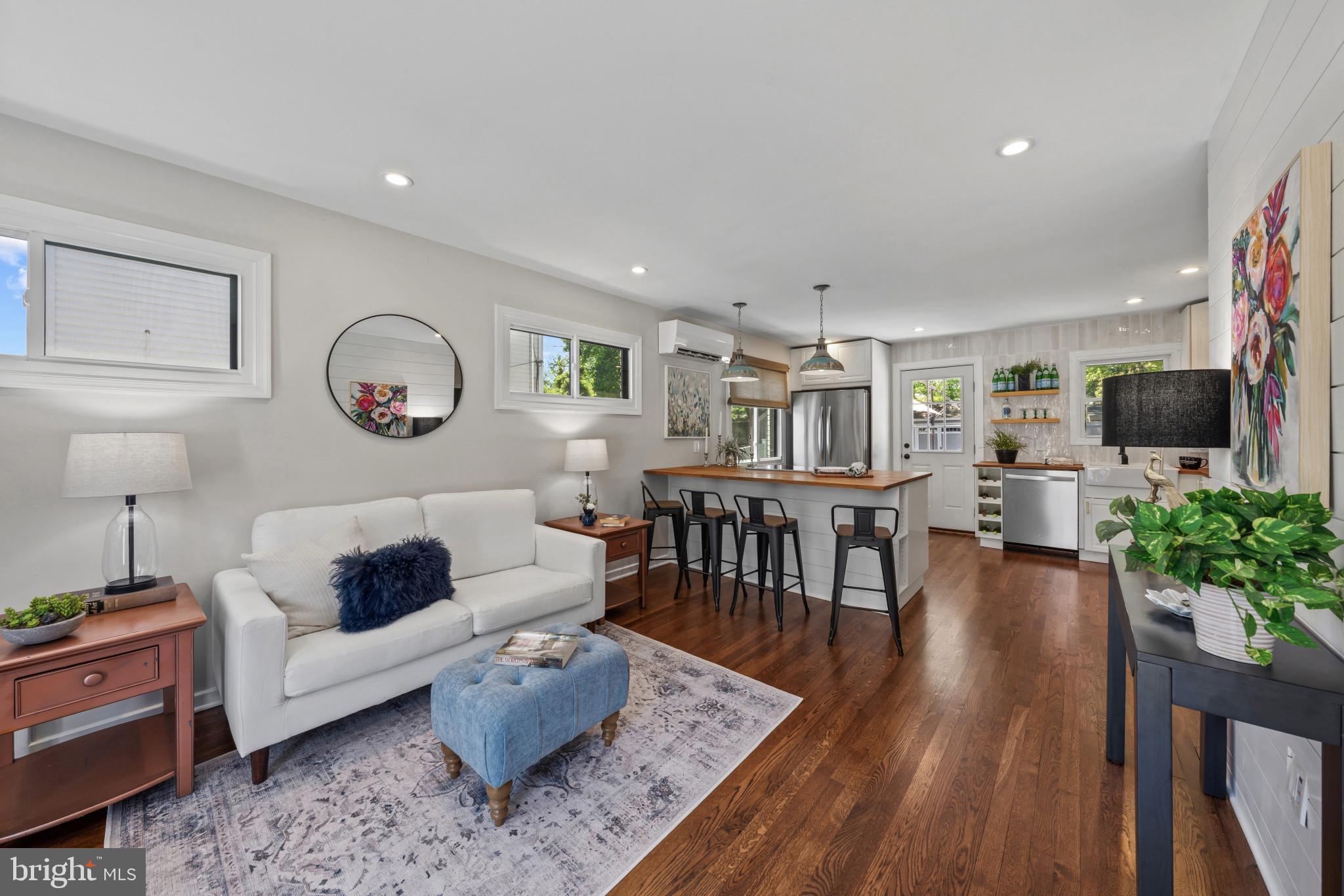 2204 DARTMOUTH DRIVE