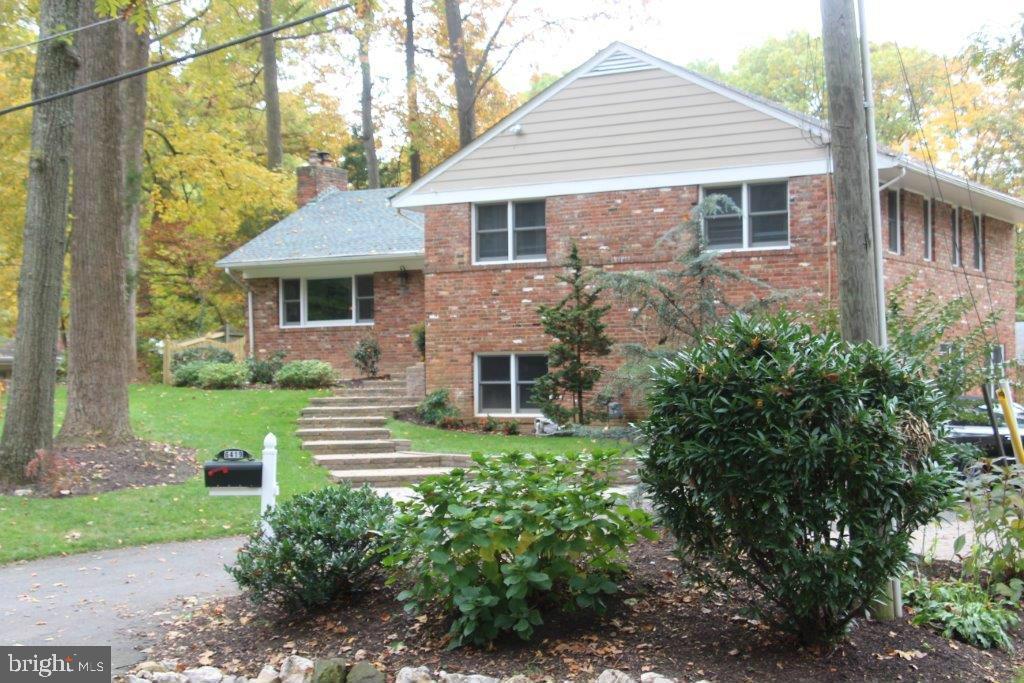 6419 LYRIC LANE