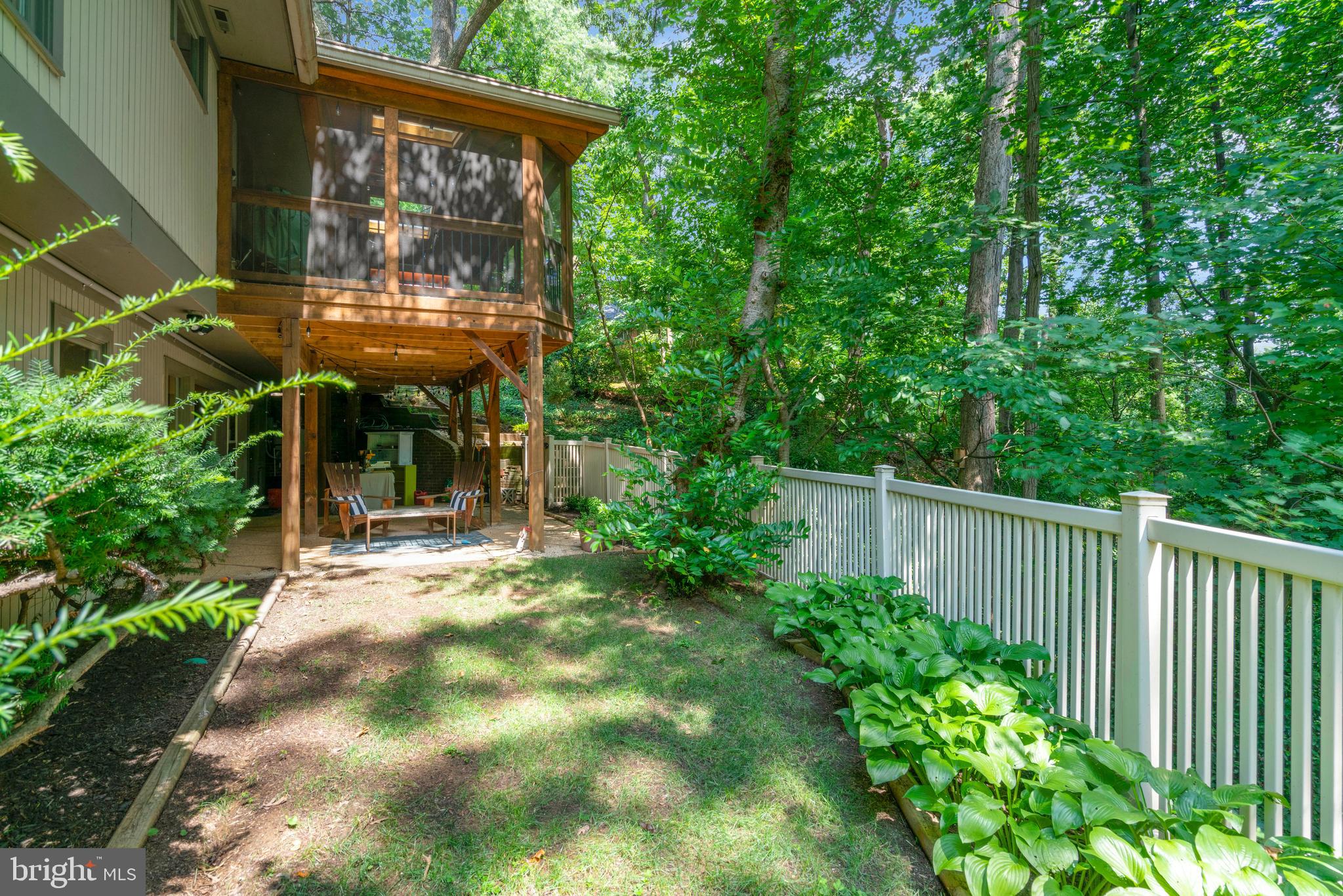 1715 HOLLINWOOD DRIVE