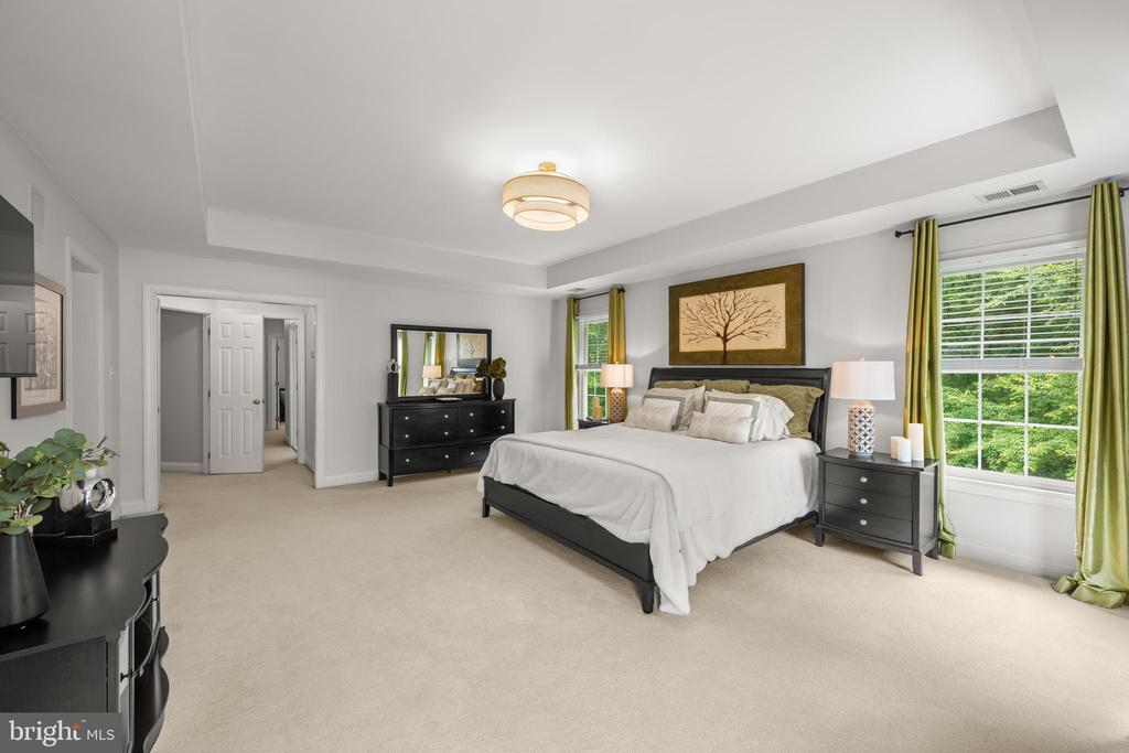 11885 SHAKER MEADOWS COURT