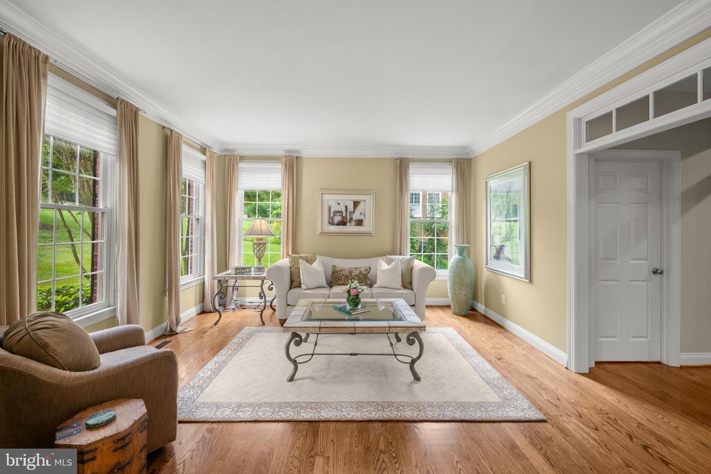 11885 SHAKER MEADOWS COURT