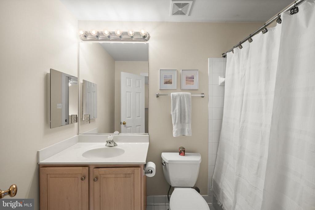 11885 SHAKER MEADOWS COURT