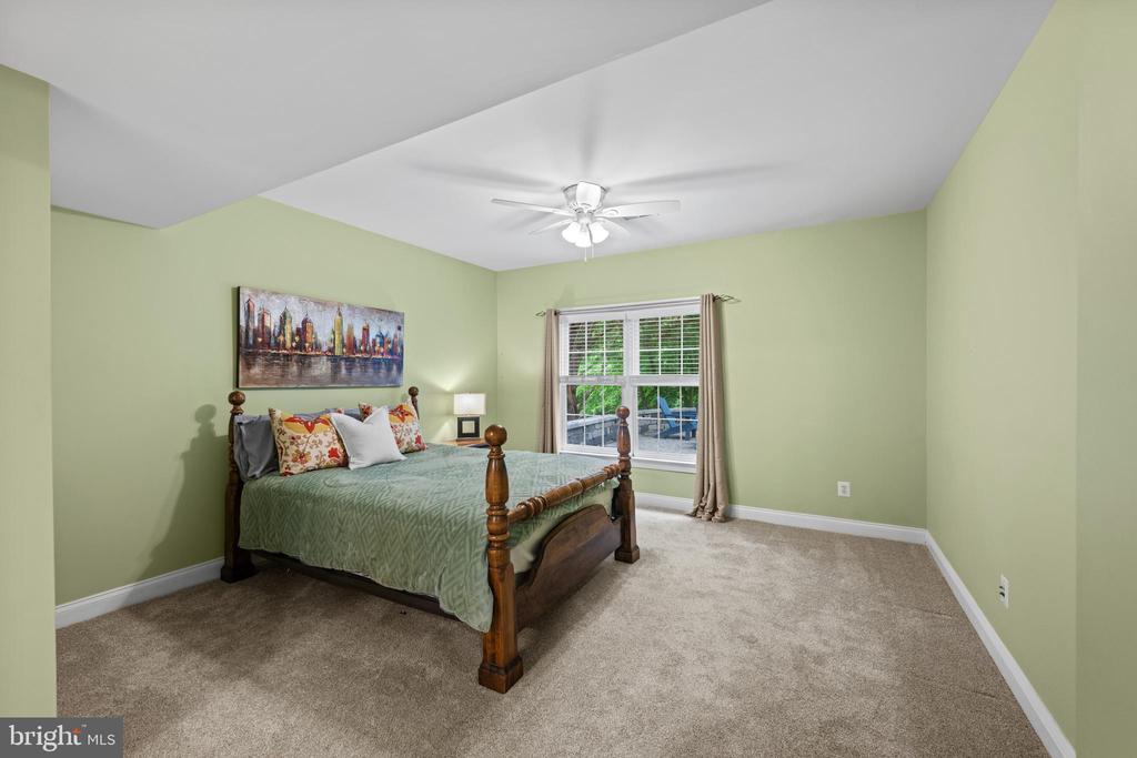 11885 SHAKER MEADOWS COURT
