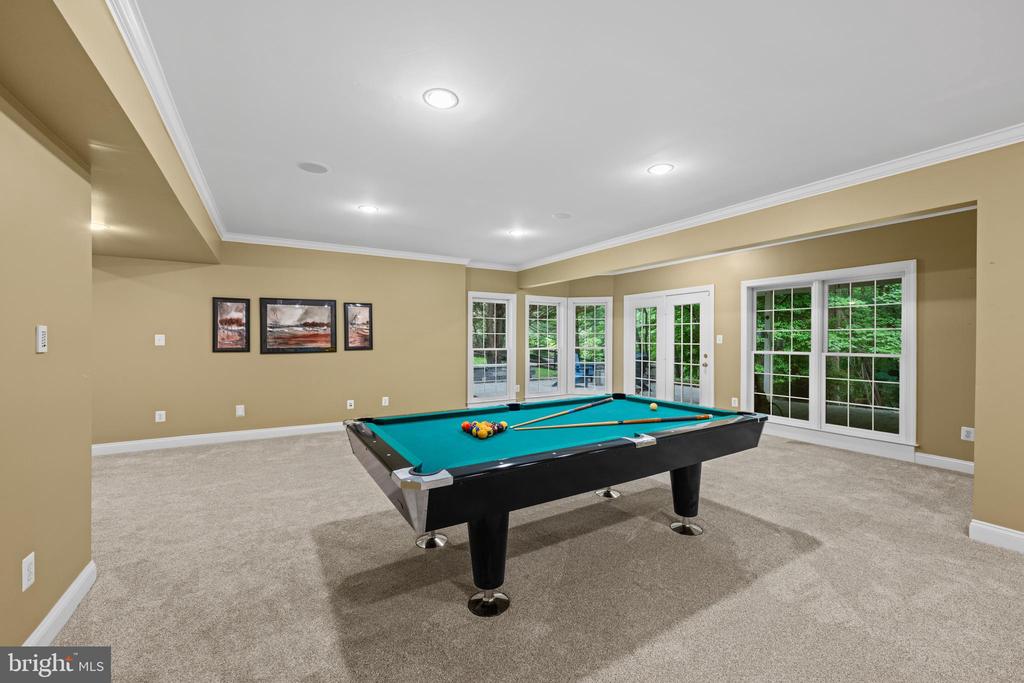 11885 SHAKER MEADOWS COURT