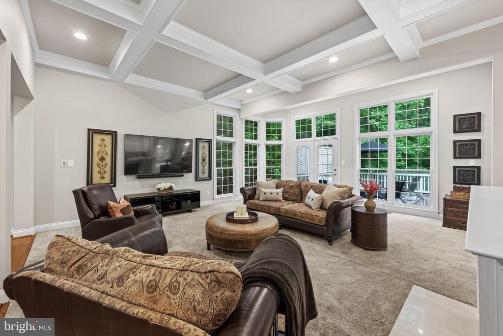 11885 SHAKER MEADOWS COURT