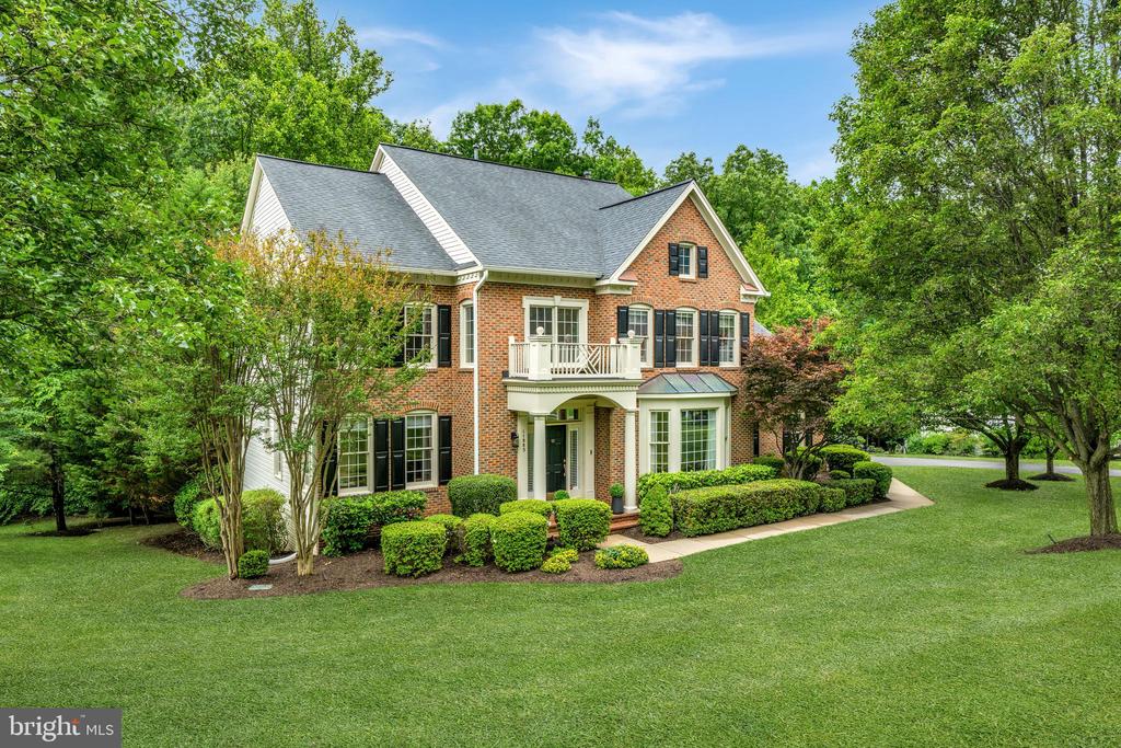 11885 SHAKER MEADOWS COURT