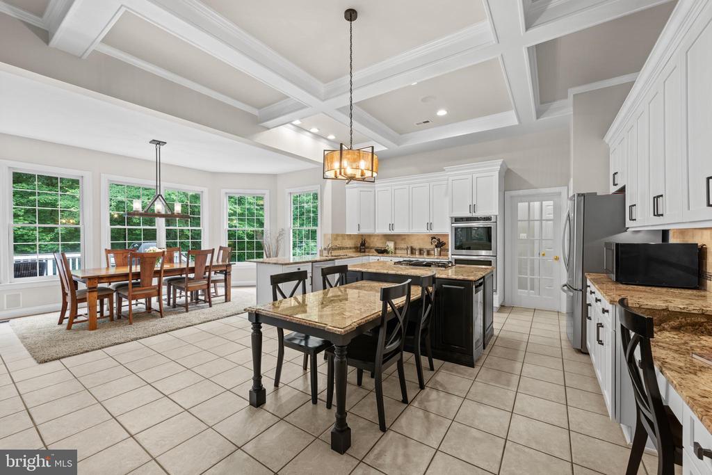 11885 SHAKER MEADOWS COURT