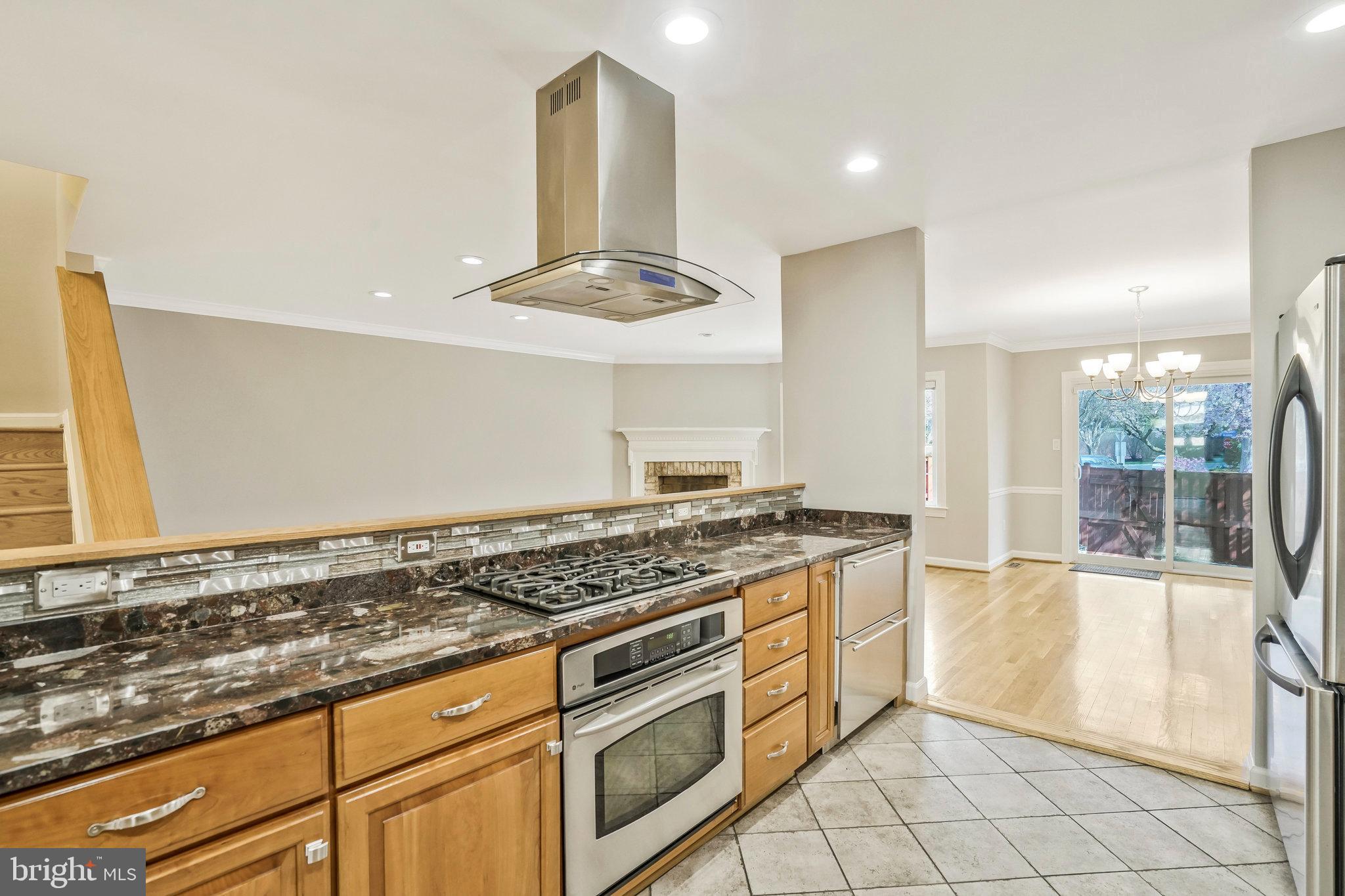 6366 BRAMPTON COURT
