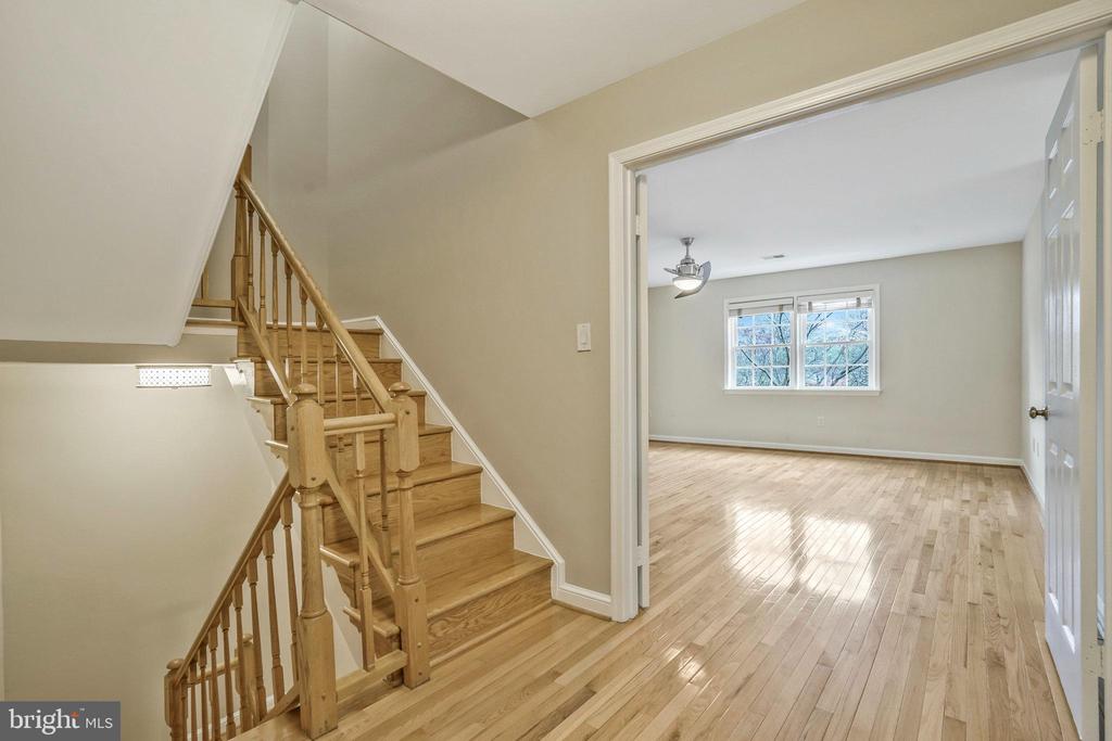6366 BRAMPTON COURT