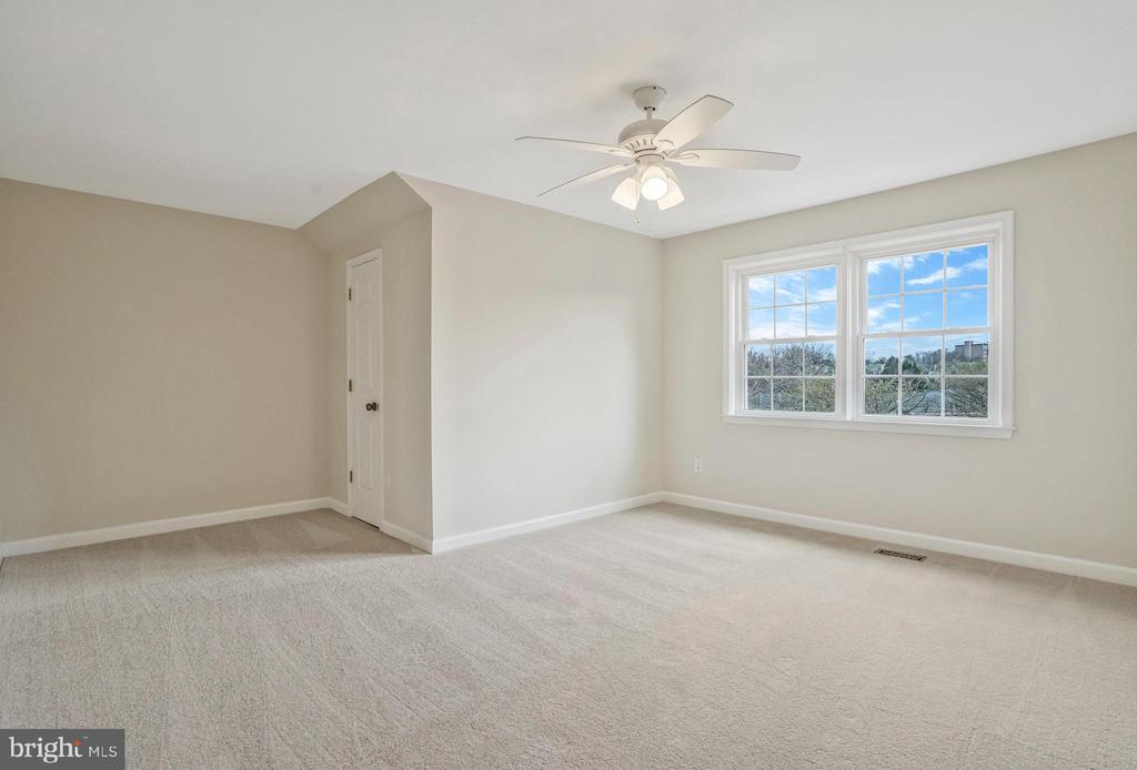 6366 BRAMPTON COURT