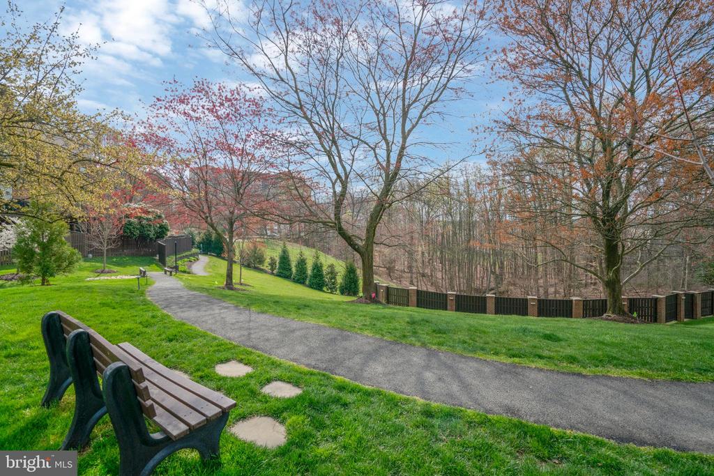 6366 BRAMPTON COURT