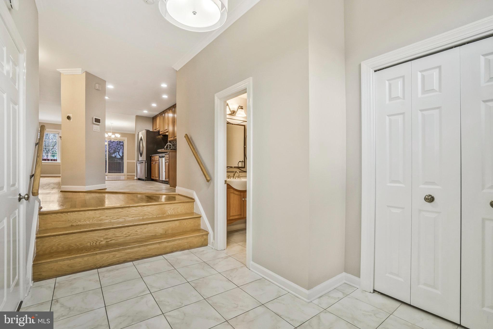 6366 BRAMPTON COURT