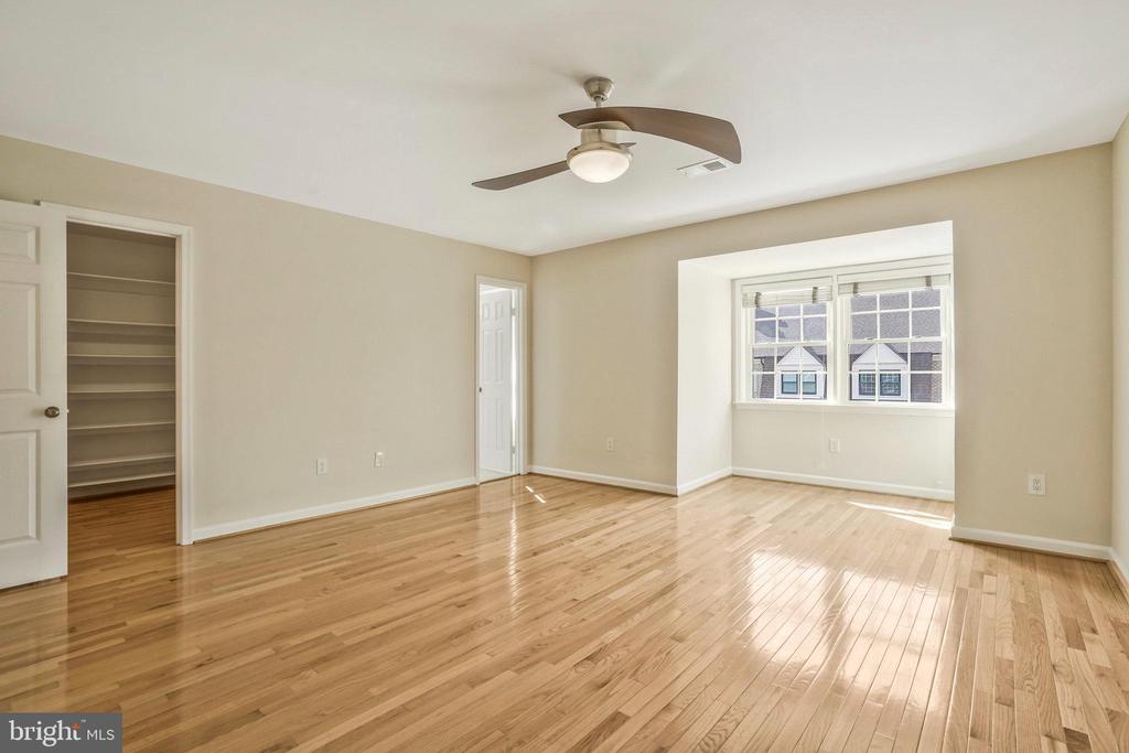 6366 BRAMPTON COURT